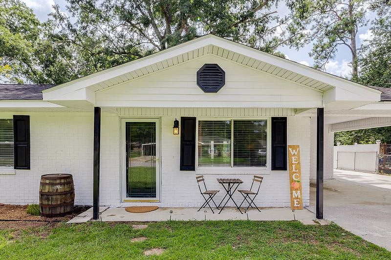 Furnished Finder property 406538_1 photo 1