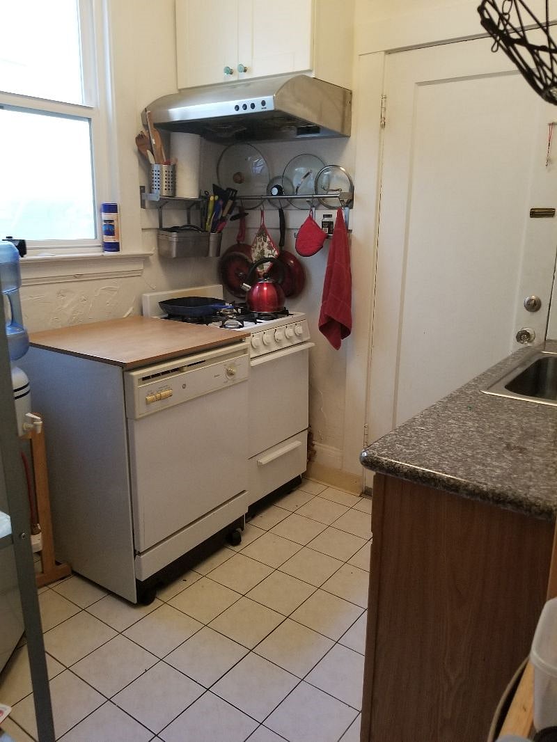 Furnished Finder property 406556_1 photo 8