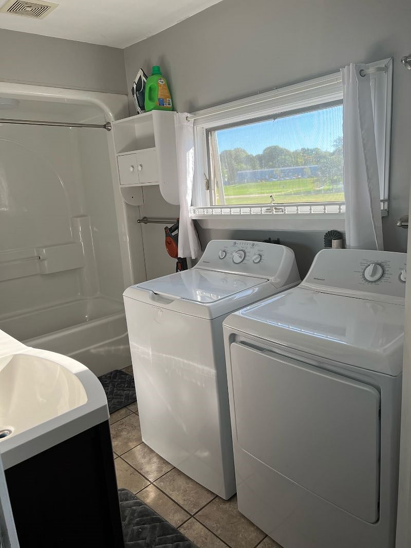 Furnished Finder property 406560_1 photo 16