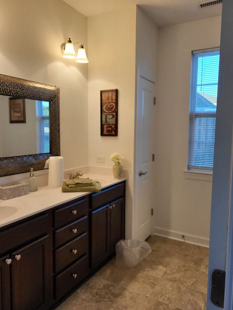 Furnished Finder property 406615_1 photo 9