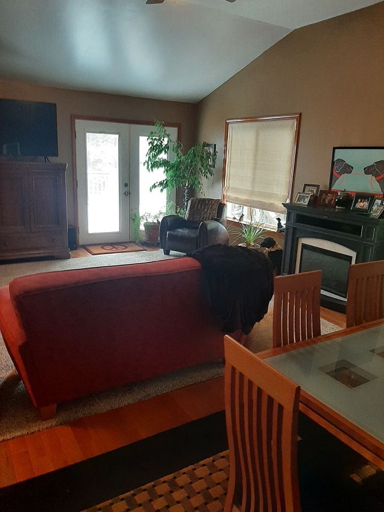 Furnished Finder property 406638_1 photo 3