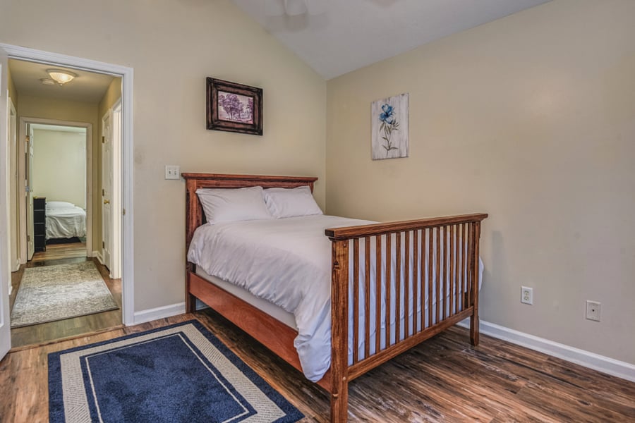 Second bedroom with full size bed