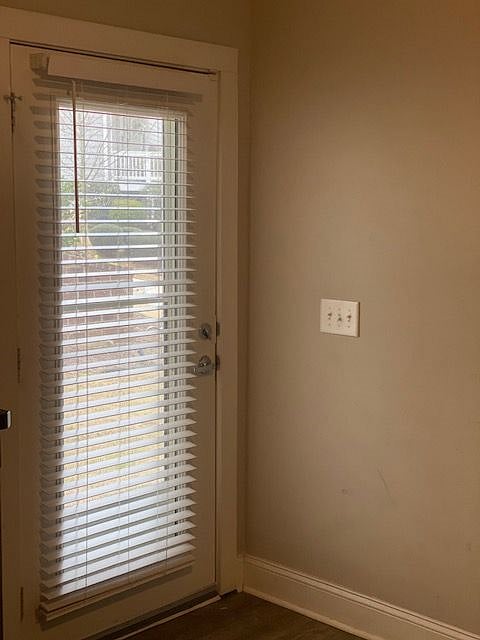 Furnished Finder property 406738_1 photo 13