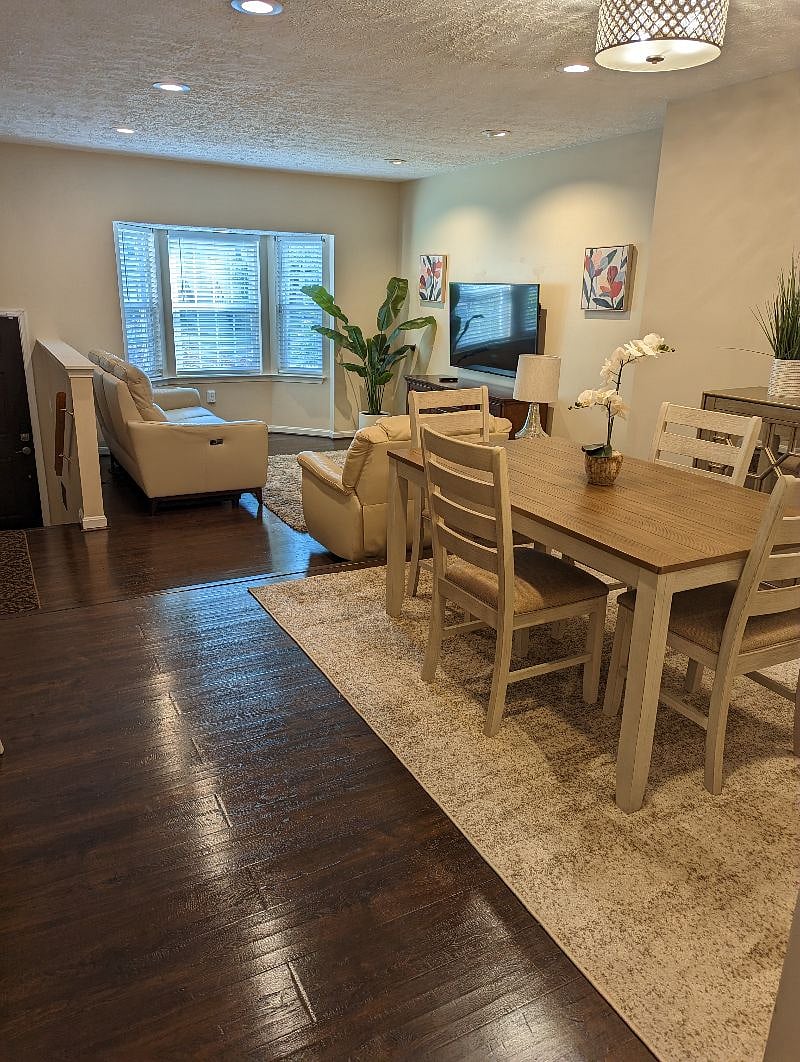 Furnished Finder property 406819_1 photo 3