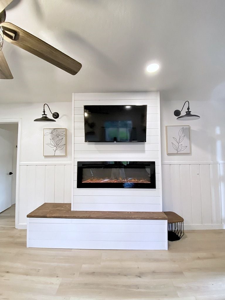 Beautiful built in electric fireplace