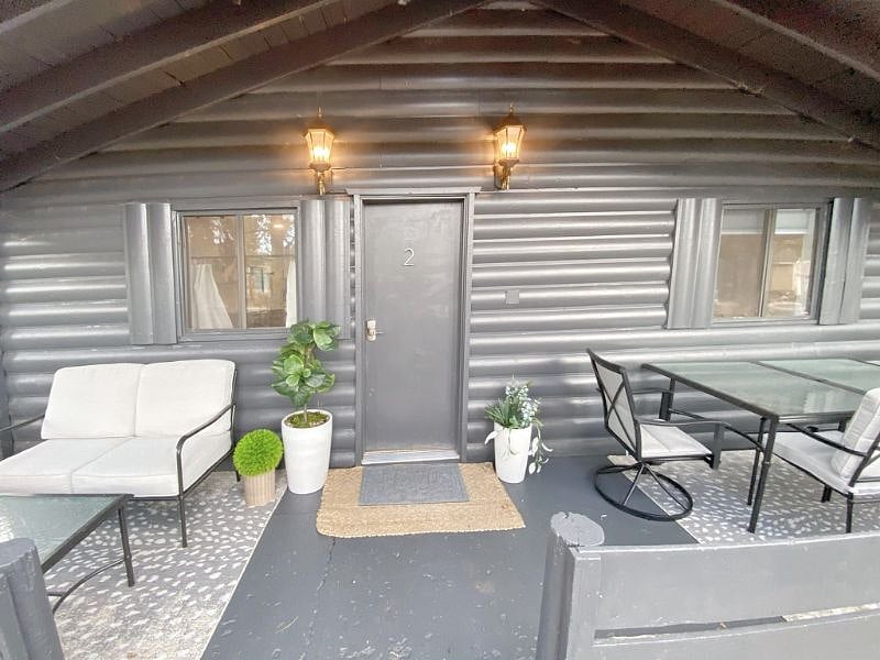 Seating area to the left of front door also