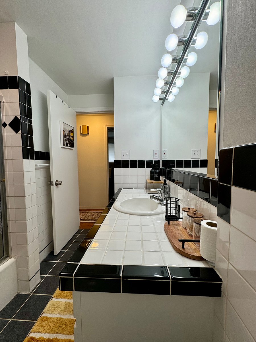 Furnished Finder property 406891_1 photo 21