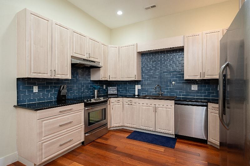 Furnished Finder property 406928_1 photo 19