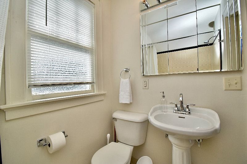 Furnished Finder property 406947_1 photo 22