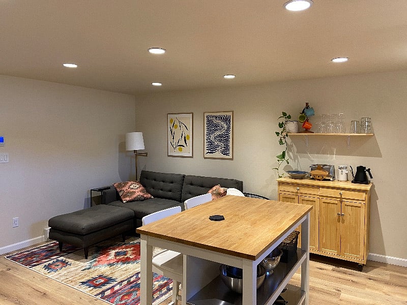 Living / kitchen area