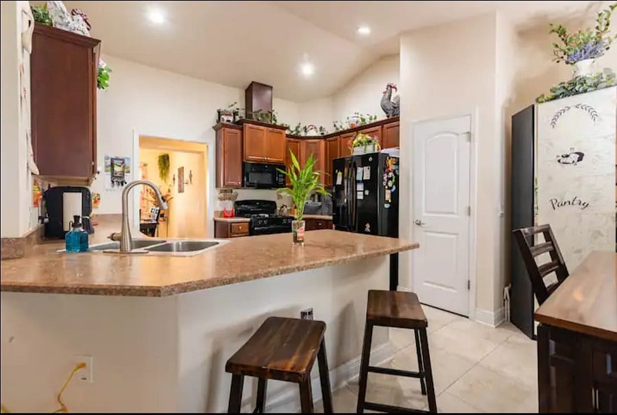 Furnished Finder property 407030_1 photo 24