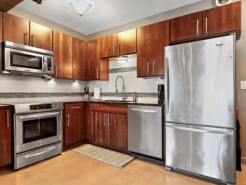 Furnished Finder property 407050_1 photo 6