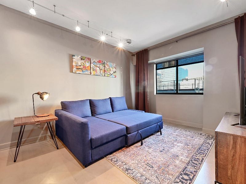 Furnished Finder property 407050_1 photo 4