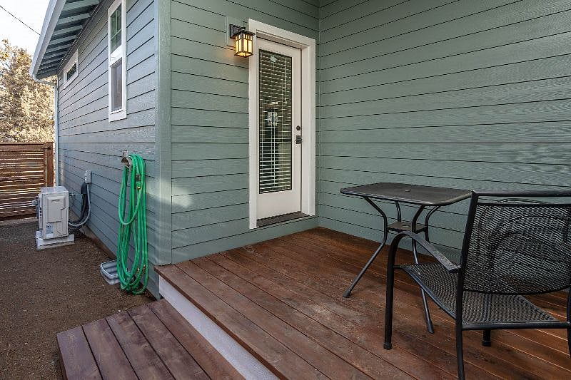 Furnished Finder property 407057_1 photo 16