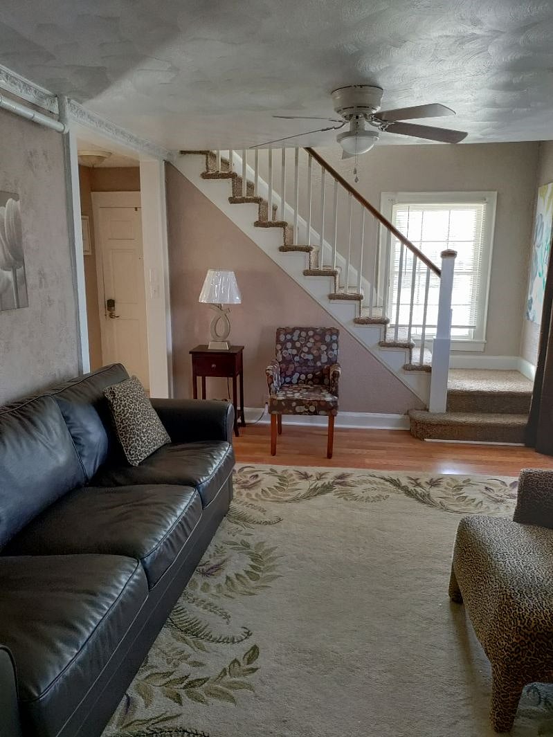 Furnished Finder property 407099_1 photo 3