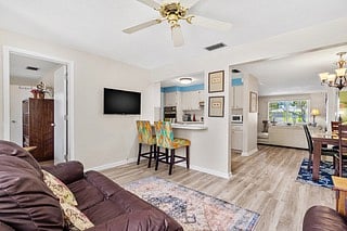 Furnished Finder property 407172_1 photo 16