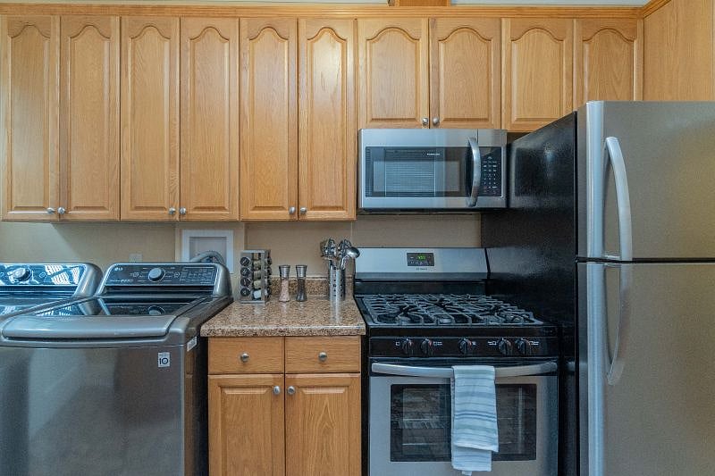 Furnished Finder property 407194_1 photo 7