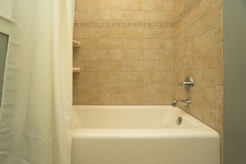Furnished Finder property 407194_1 photo 22