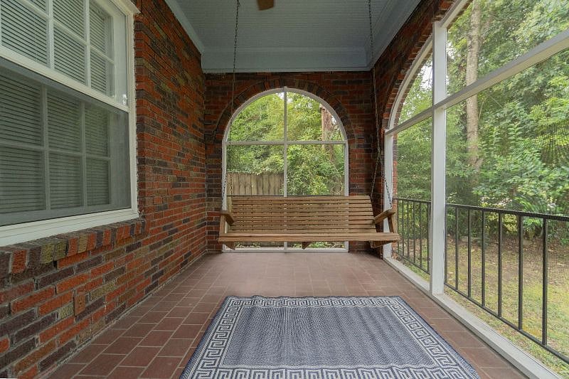 Furnished Finder property 407194_1 photo 21