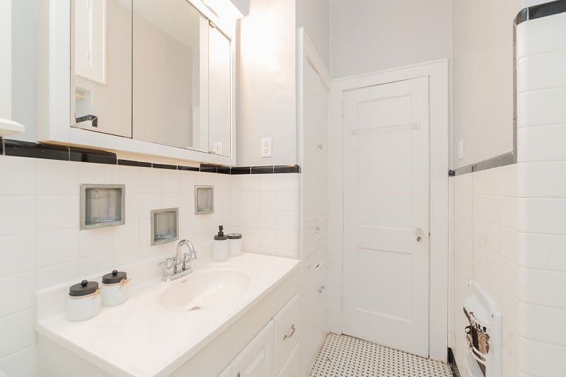 Furnished Finder property 407199_1 photo 17