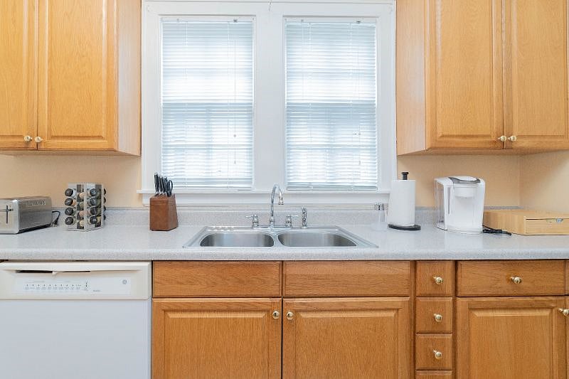 Furnished Finder property 407199_1 photo 13