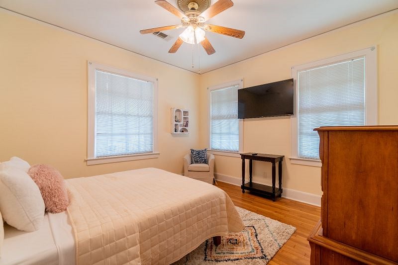 Furnished Finder property 407199_1 photo 8