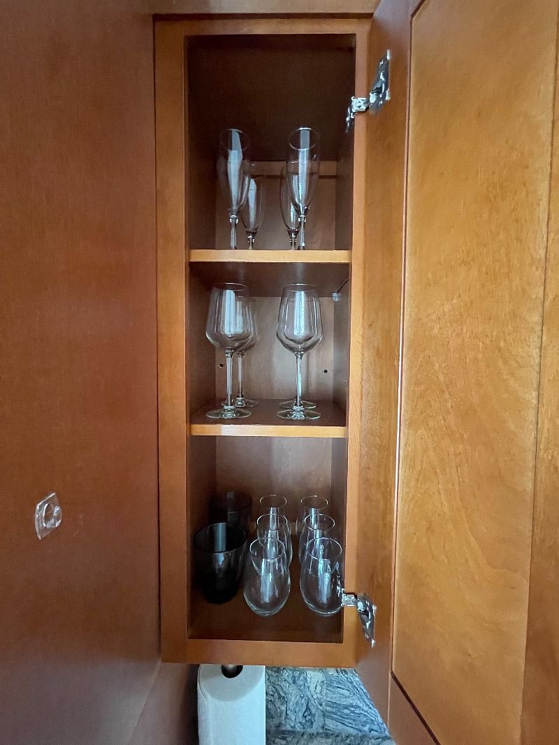 Furnished Finder property 407220_1 photo 22