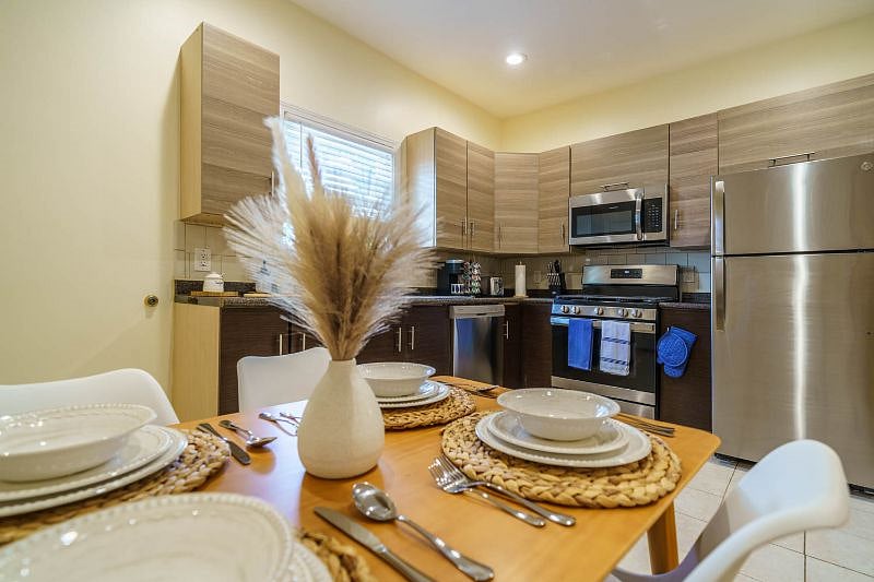 Furnished Finder property 407247_1 photo 10
