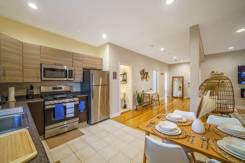 Furnished Finder property 407247_1 photo 14