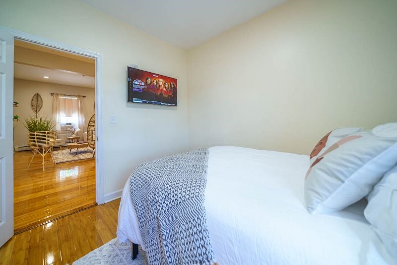 Furnished Finder property 407247_1 photo 21