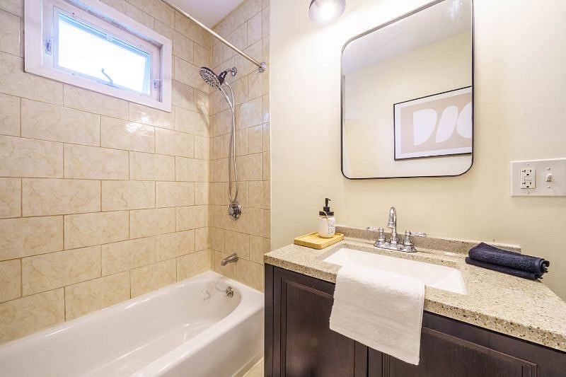Furnished Finder property 407247_1 photo 41