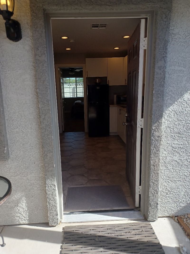 Furnished Finder property 407251_1 photo 15
