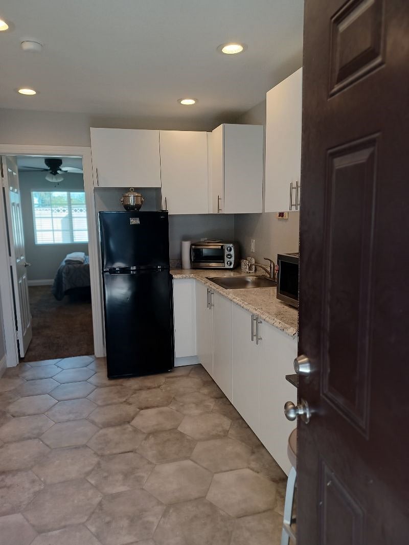 Furnished Finder property 407251_1 photo 31