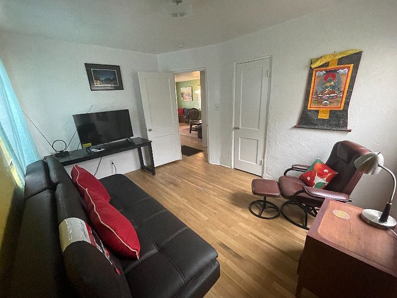 Furnished Finder property 407263_1 photo 4