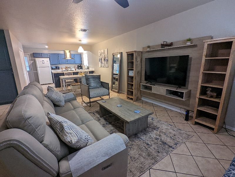 Furnished Finder property 407266_1 photo 1