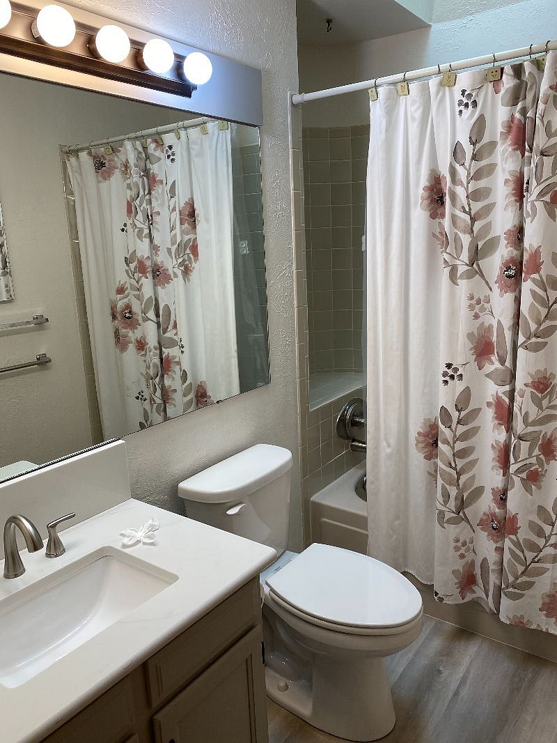 Master Bedroom Bathroom with Shower and Tub.