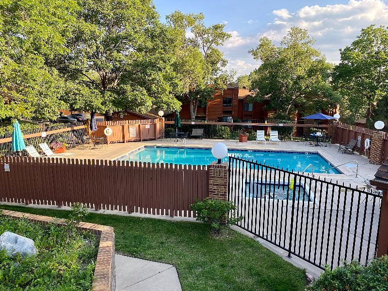 Pinon Sun Pool and Hot Tub