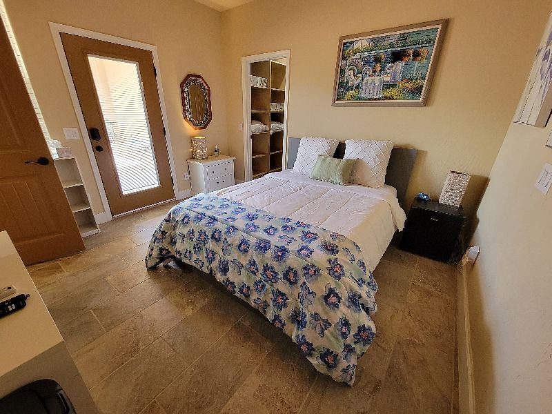 Furnished Finder property 407280_1 photo 3