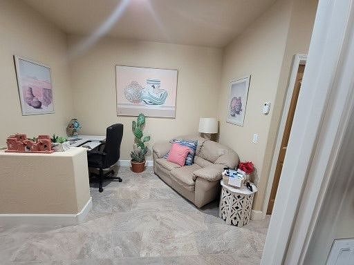 Sitting area in the common area to relax