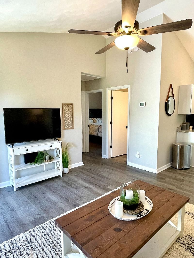 Furnished Finder property 407395_1 photo 15