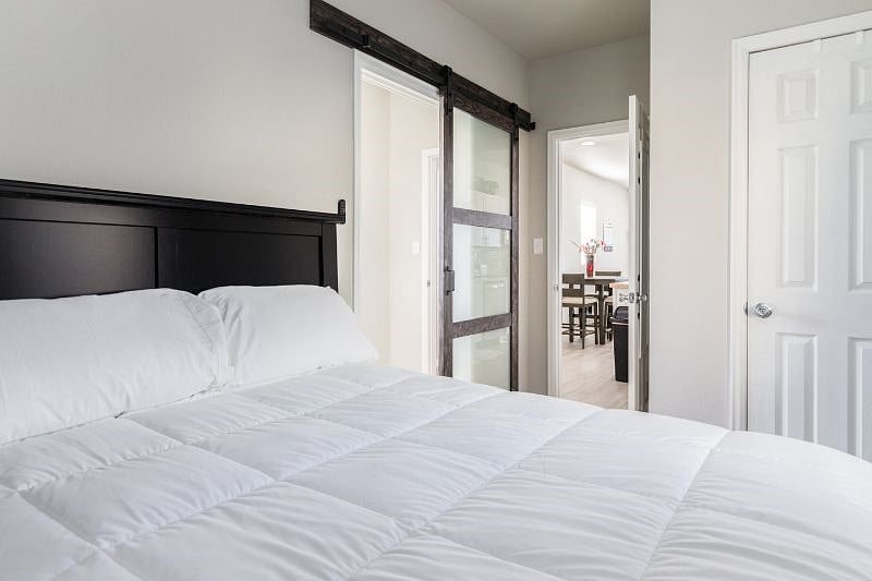 Furnished Finder property 407480_1 photo 7