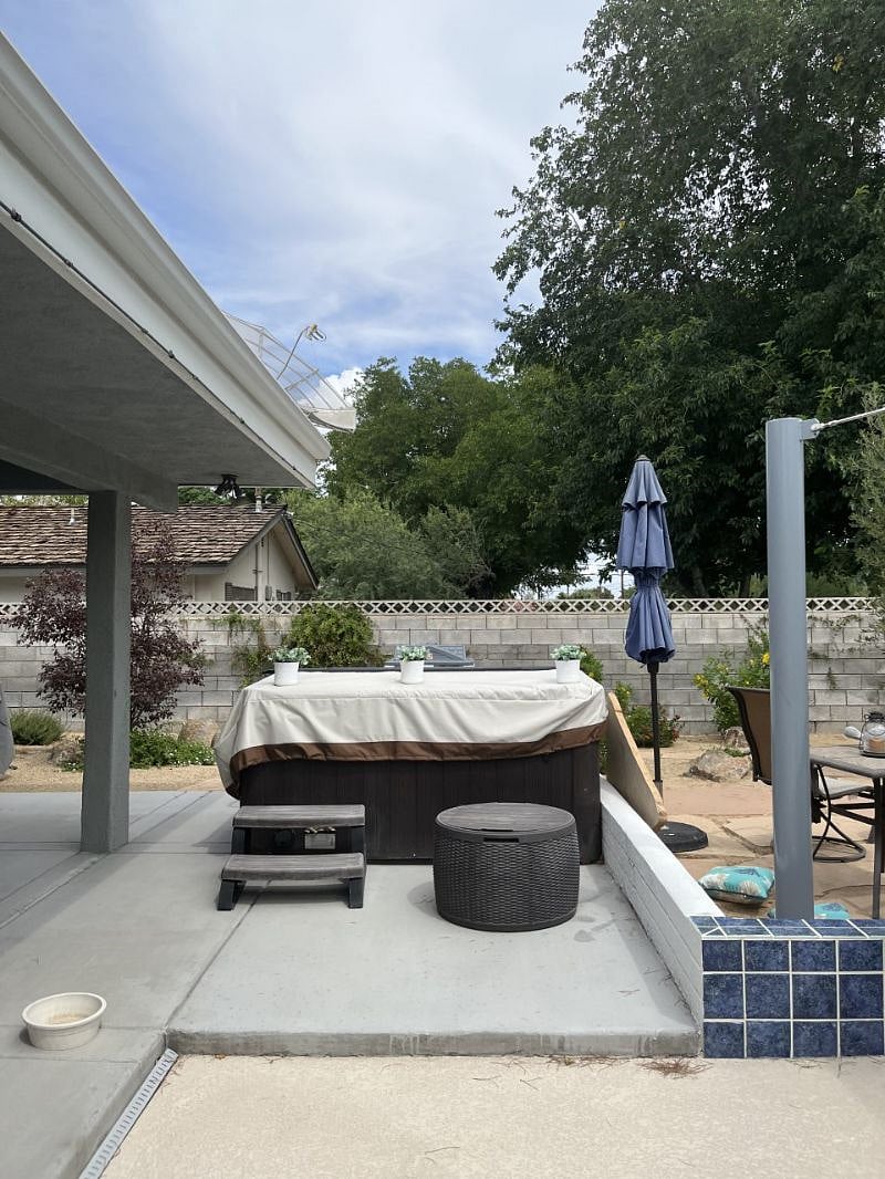 Above ground hot tub