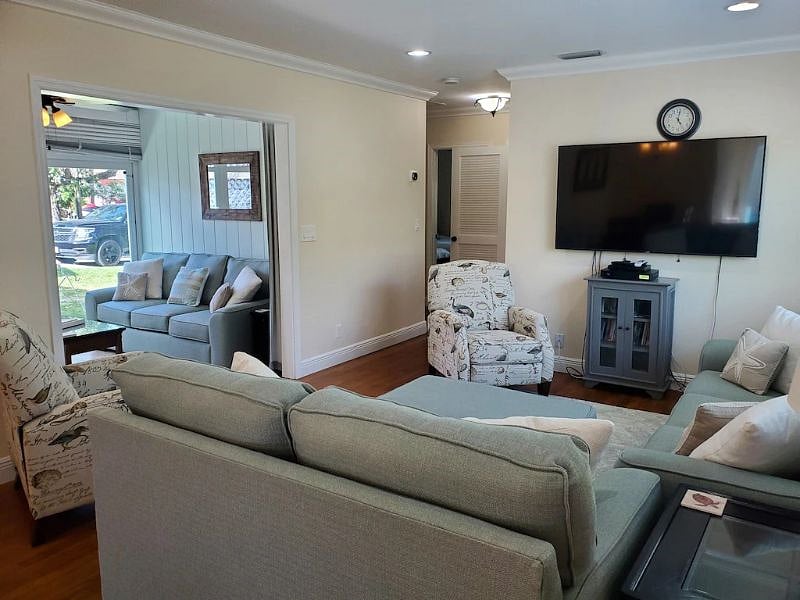 Furnished Finder property 407496_1 photo 28