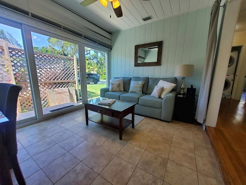 Furnished Finder property 407496_1 photo 32