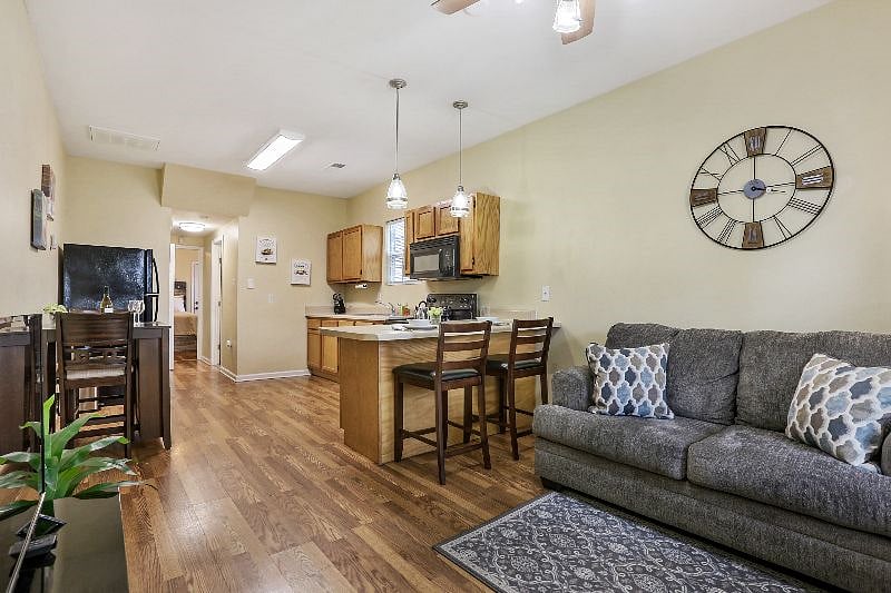 Furnished Finder property 407505_1 photo 4