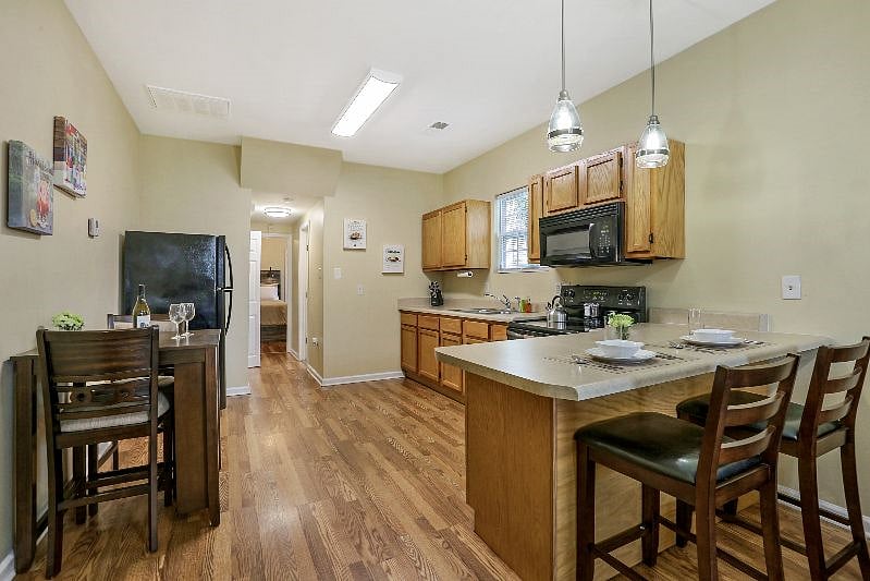 Furnished Finder property 407505_1 photo 6