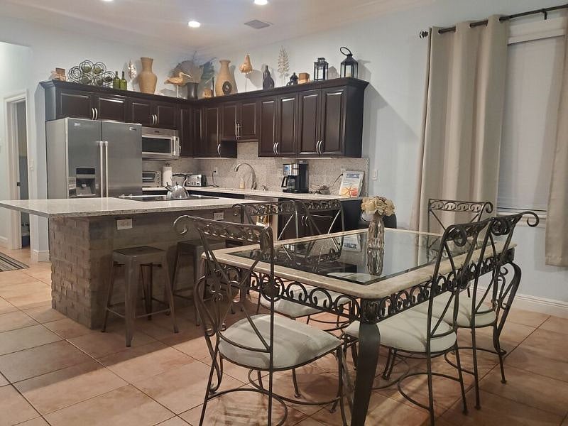Furnished Finder property 407510_1 photo 5
