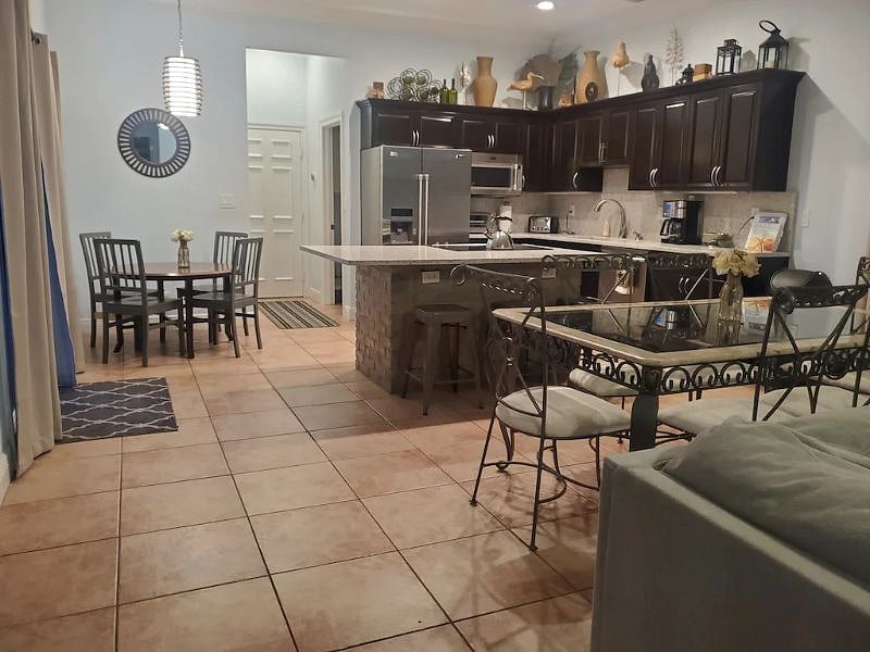 Furnished Finder property 407510_1 photo 7