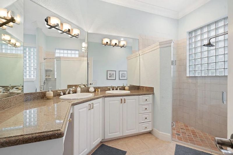 Furnished Finder property 407510_1 photo 22