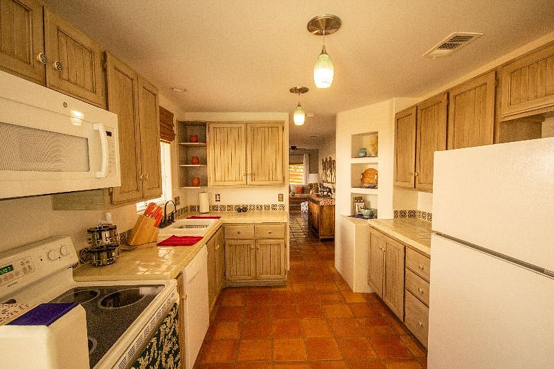 Furnished Finder property 407527_1 photo 7